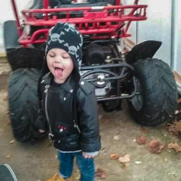 Meet your Posher, Rena - Picture 6 of 8